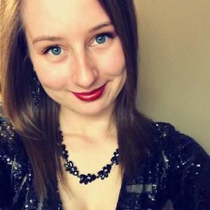 Meet your Posher, Crystal